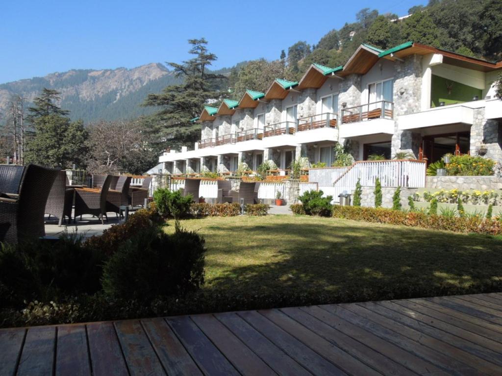 Season Hotel Nainital Buitenkant foto