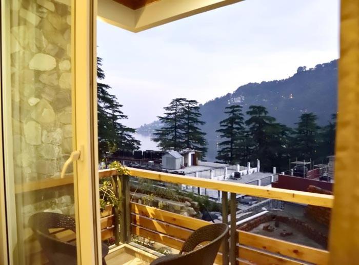 Season Hotel Nainital Buitenkant foto